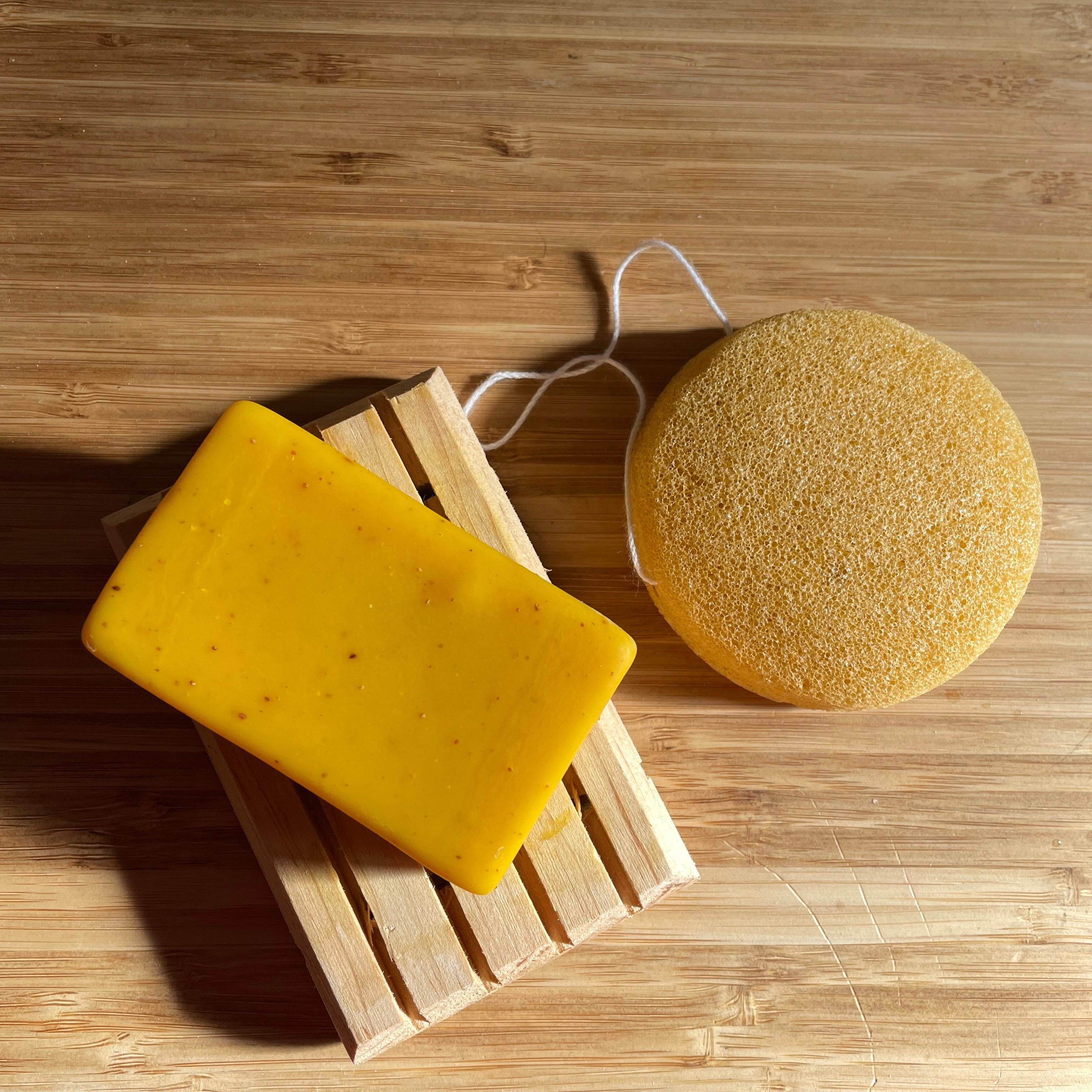 Turmeric Soap with Face Sponge
